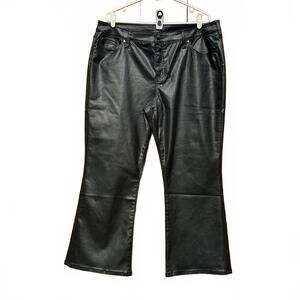 Chicos coated Faux Leather Rocker Goth biker Cropped kick flare leg Sz 3.5 (18)